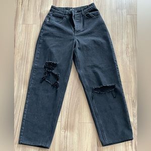 Black baggy jeans